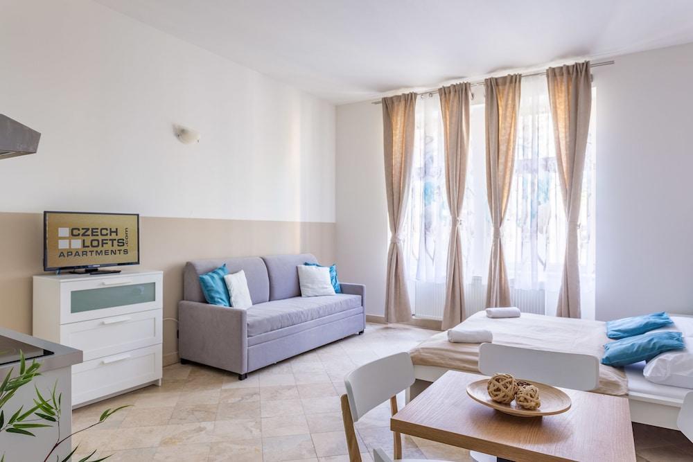 Legerova 33 Apartments ปราก ภายนอก รูปภาพ